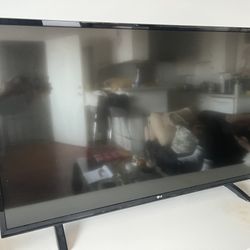 LG TV with LG Remote Control And APPLE TV 