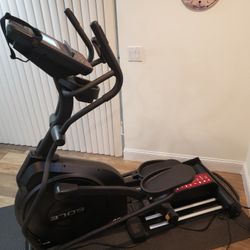 Sole E25 Elliptical Machine