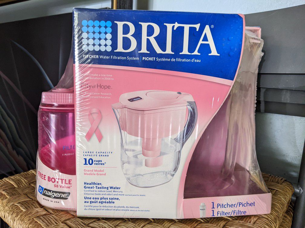 New Britax 10 Cups Pitcher and Bottle