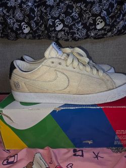 NIKE SB BLAZERS LOW MEDICOM BEARBRICK SIZE 9.5