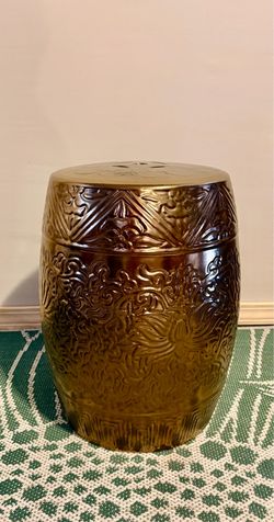 Ceramic drum accent table/plant stand