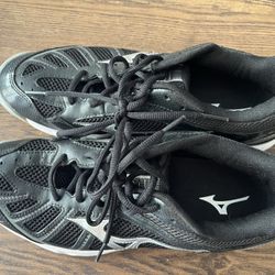 Mizuno Sneakers Volleyball Shoes for Sale in Miami FL OfferUp