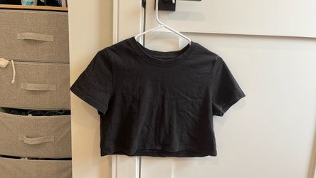 urban outfitted cropped t-shirts black
