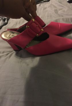 Ladies' Belllini Hot Pink Shoes- Size 8 1/2M!