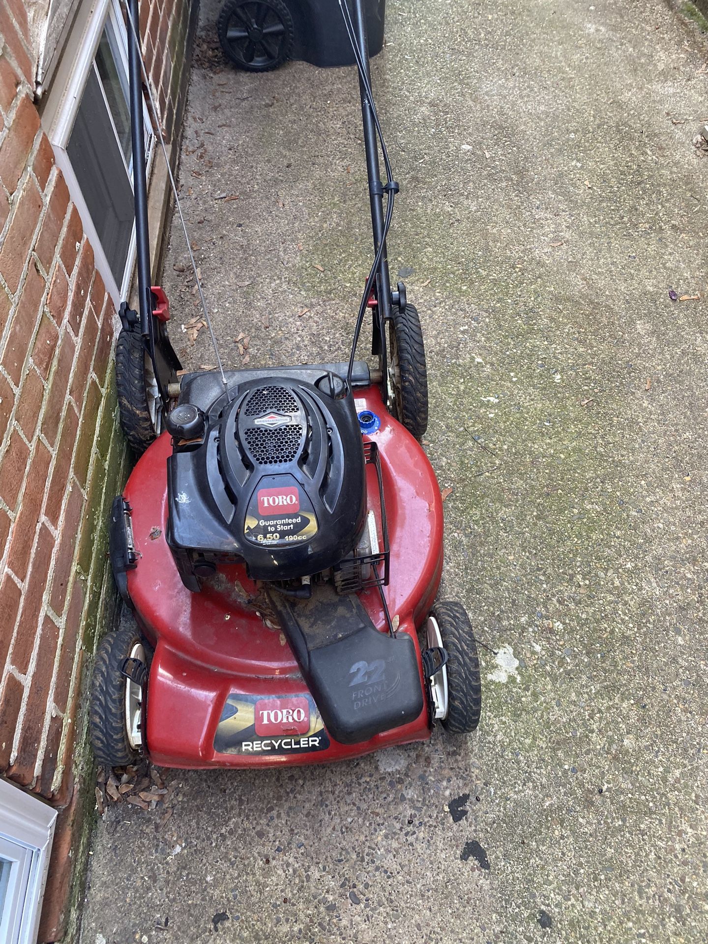 TORO RECYCLER LAWN MOWER