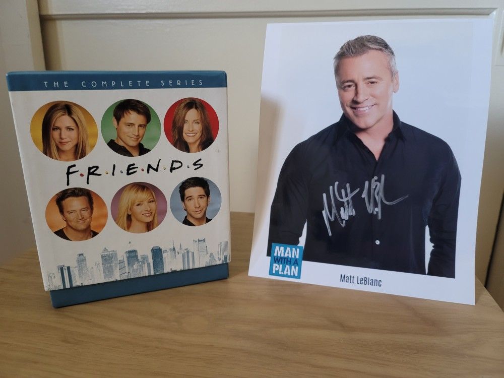 Friends Complete Series DvD Set With JOEY autographed headshot