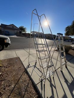 Step ladder
