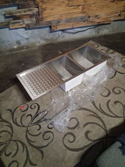 46 " X 16" X 10" Stainless Steel Kitchen Sink