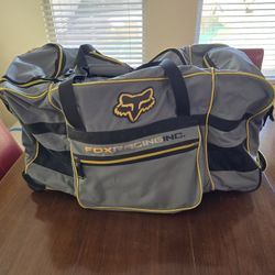 FOX Motorcross Travel Bag & WHAT WAS IN IT !