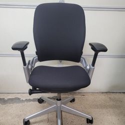 Steelcase Leap V2 Ergonomic Computer Desk Office Chair Fully Loaded