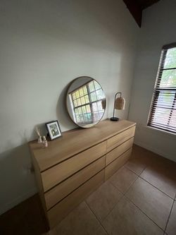 Complete Queen bedroom set