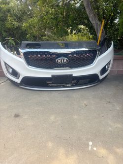 COMPLETE FRONT BUMPER 2018 KIA SORENTO OEM
