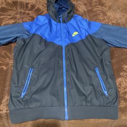 Nike Mens Windbreaker Size Medium Blue Used Excellent Condition