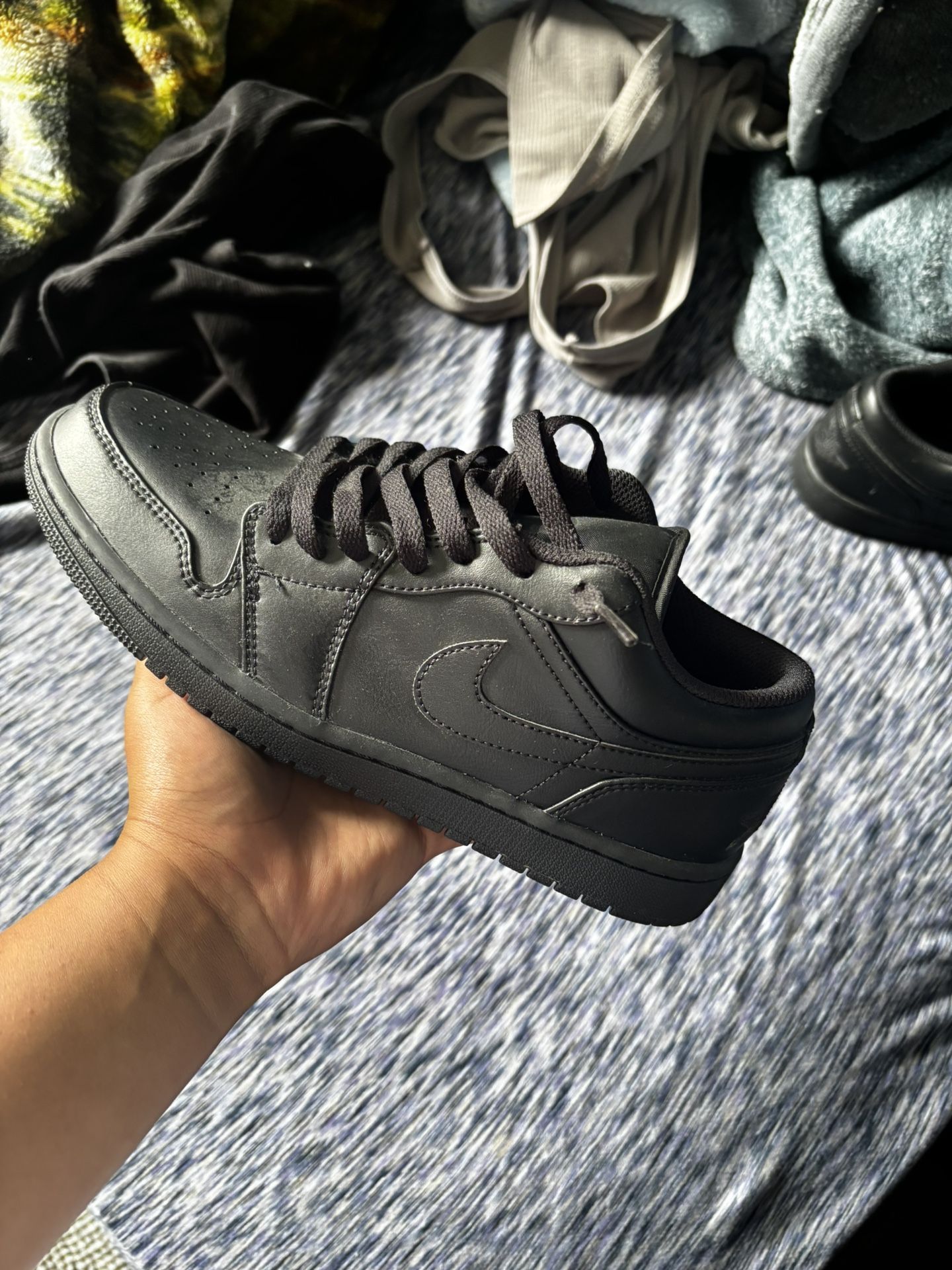 jordan 1 low