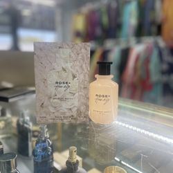 Honey Rose Perfume
