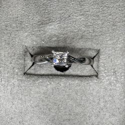 NEW Platinum, VS2, G color, 0.50 ct, Princess Cut Diamond Solitaire Ring