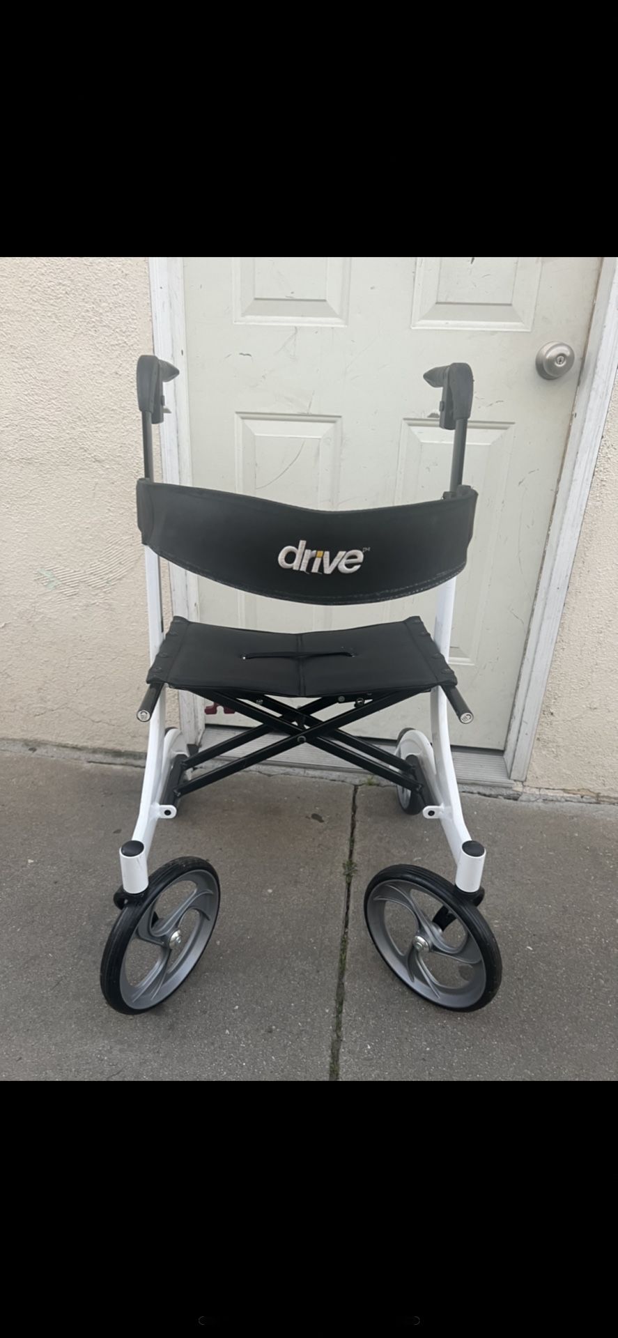 ROLLING WALKER Health & Beauty