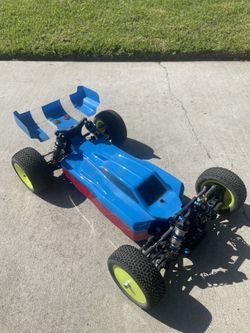 Team Associated B74 RC Buggy