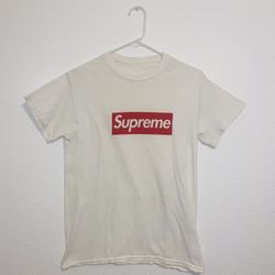 Supreme Tee