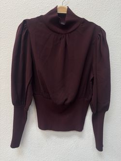 WINE BLOUSE SMALL$14 🍷🧺