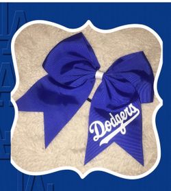 Dodger bow