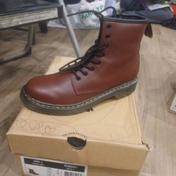 Dr Martens 