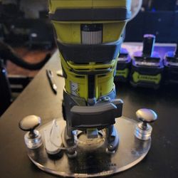 Ryobi 18v  Compact Router