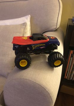 Superman Hot Wheels Monster Truck NEW!!!
