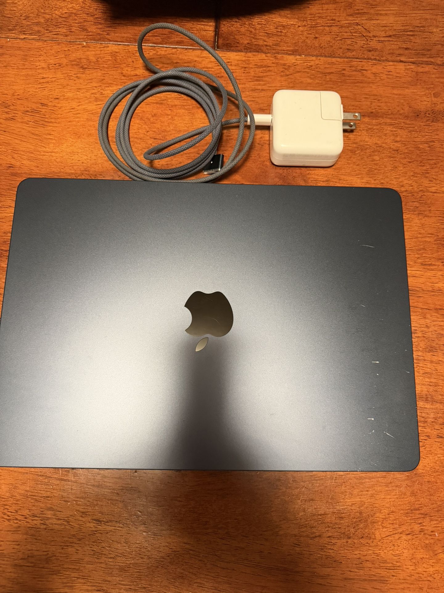 M2 MacBook  Air Midnight 256gb Storage 