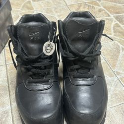 Nike ACG Goadome Airmax Boots, Size 14