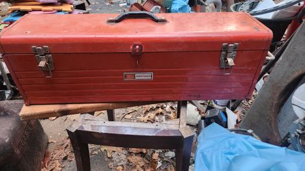 Vintage Craftsm Toolbox