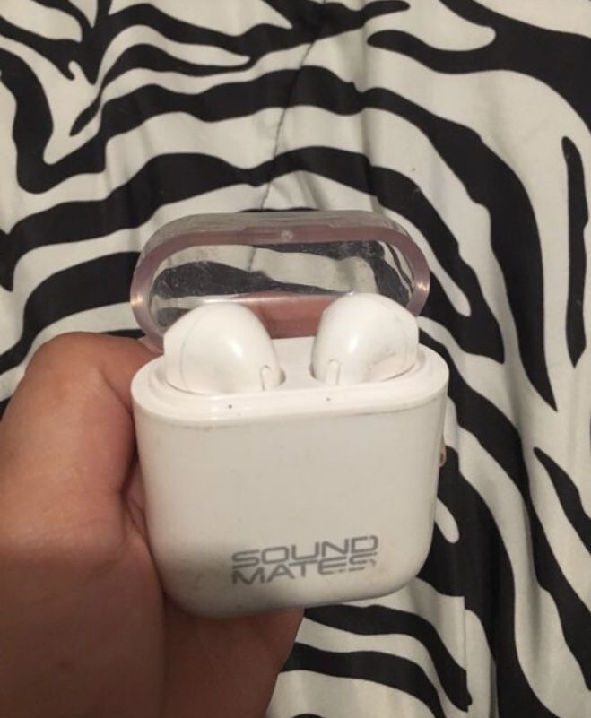 Soundmates earbuds (Bluetooth)