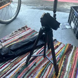 Brand New Tripod For Phone & tablet