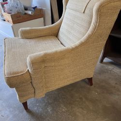 NOW $75 Vintage Comfortable Living Room Chair