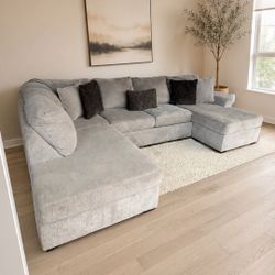 Modern Gray U-Shape Couch – Delivery Available