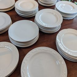 Misc White Plates For Wedding...