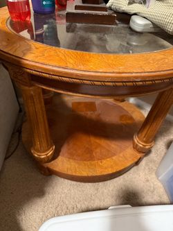 Round Wood End Table with Glass Top (Gary & empire)