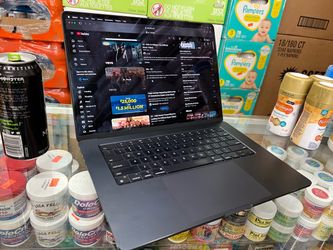 Late. 2025.  MacBook Air. 15”. M4 chip/16Gb/256 ssd