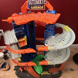 Hot Wheels trex ultimate Garage 