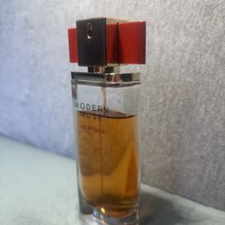 Estée Lauder Modern Muse Le Rouge – 1.7 oz Perfume (80% Full)