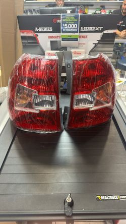 Pair Tail Light For Kia Sportage 2005-2010 Halogen Parking Light/Brake Reverse Turn Signal Light Rear & Right Side Tail Light Assembly (Bulb Included)