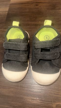 Baby shoes