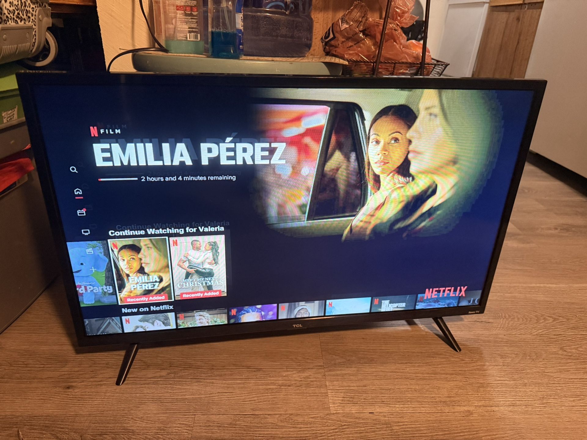 $70 LTC ROKU 32" Smart Tv good condition