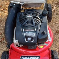 SNAPPER  PRO SERIES BAGGER