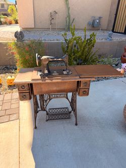 Vintage Singer Treadle Sewing Machine