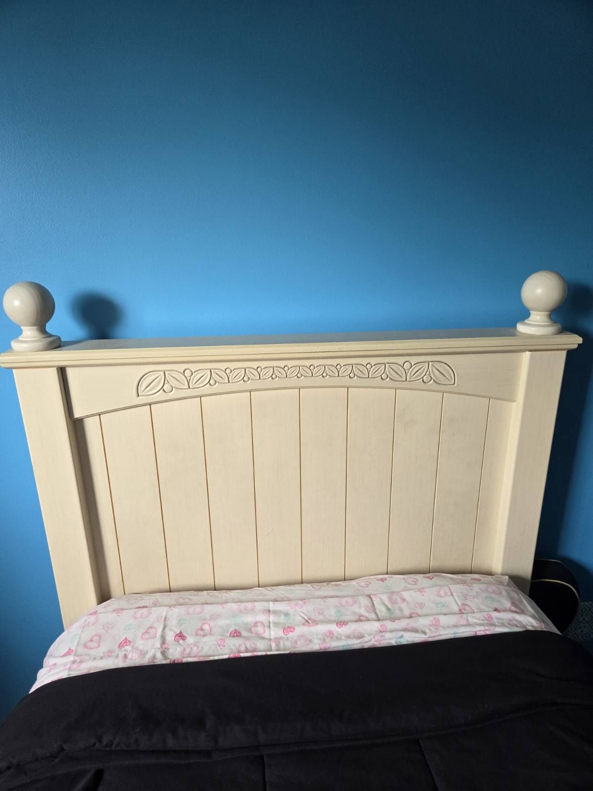 Bedroom Set (9Pieces)