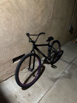 Throne 29’ (OFFERS N TRADES)