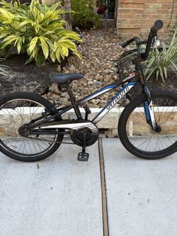 Specialized Hotrock 20” Boys Bike (Map 1st Plz)