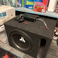 JL Audio Subwoofer 12” Box