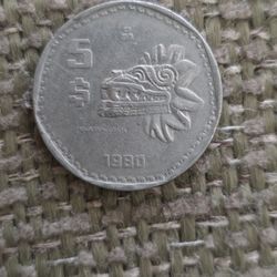 5 Pesos 1980 En Buenas Condiciones Tengo 11 Monedas De Cinco Pesos